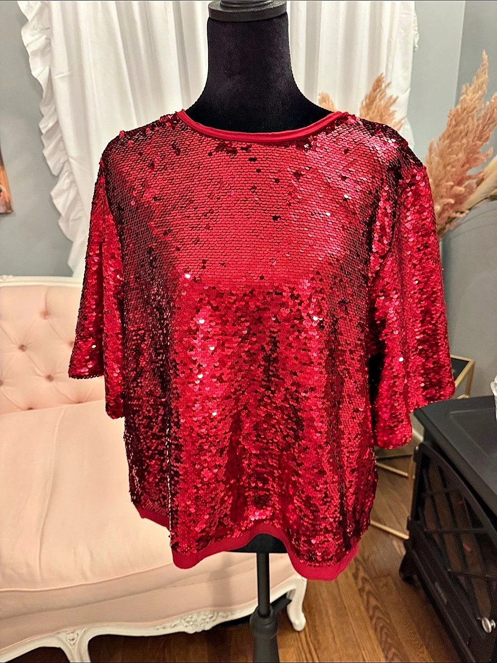 Ann Taylor Red Sequin Short Sleeve Top Size Large Like New